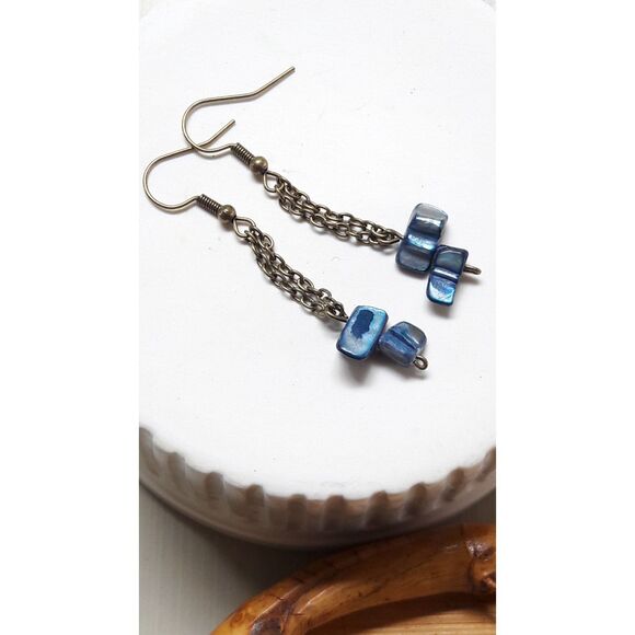 artisan earrings 216#mfs MOP shell dangle earrings Skull anchor charm earrings N - Picture 2 of 5